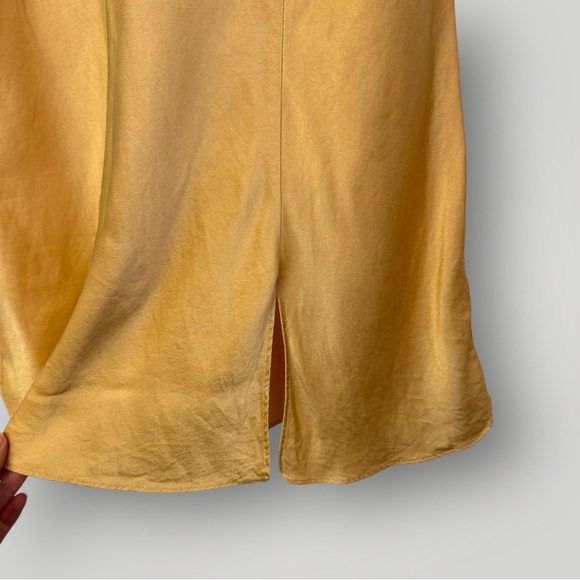 Victoria’s Secret 100% Silk Slip Sz S - Picture 7 of 9